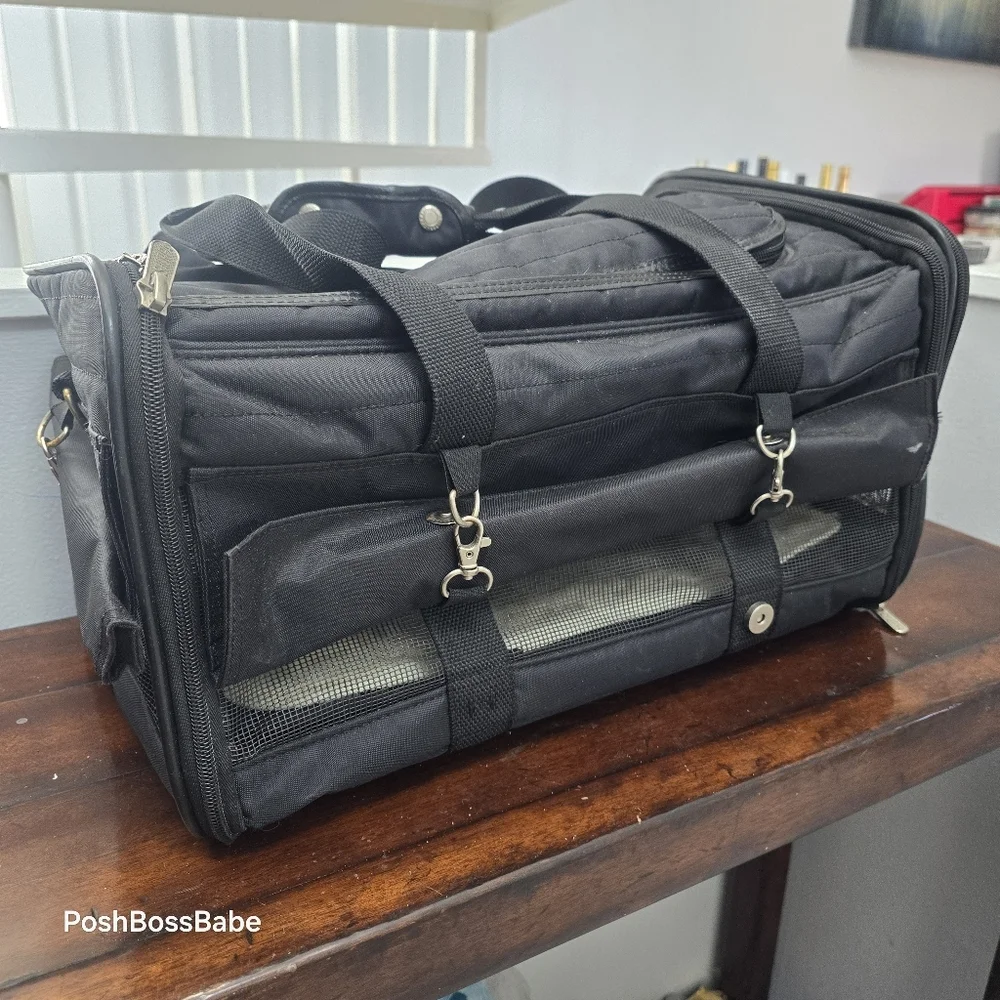 Sherpa Ultimate Bag On Wheels Black, Medium